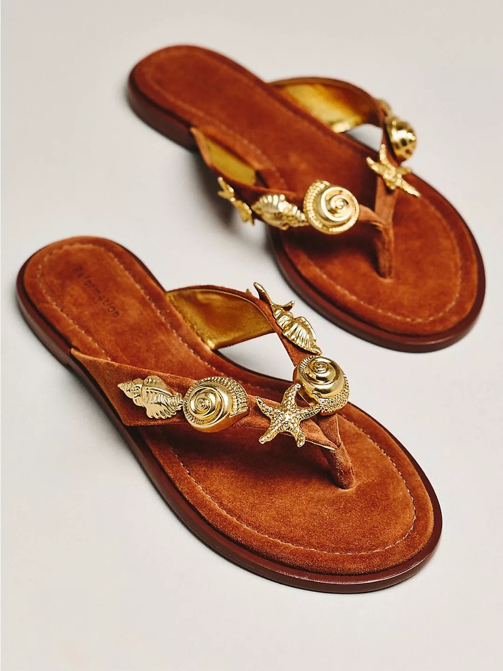 Reformation Jessie Flip-Flop Sandals Flip Flops in Rum Suede NWOB